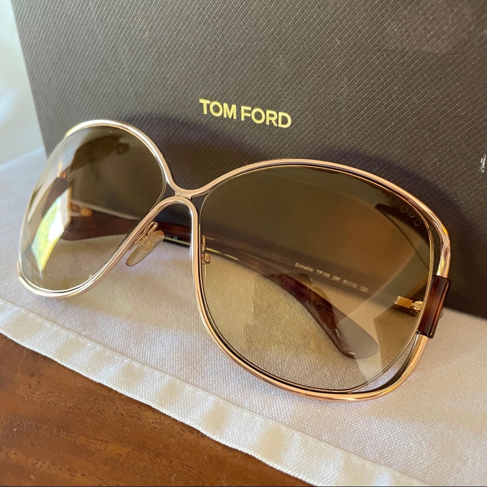 Tom Ford Rose Gold Frame Brown Gradient Lens Oversized Sunglasses